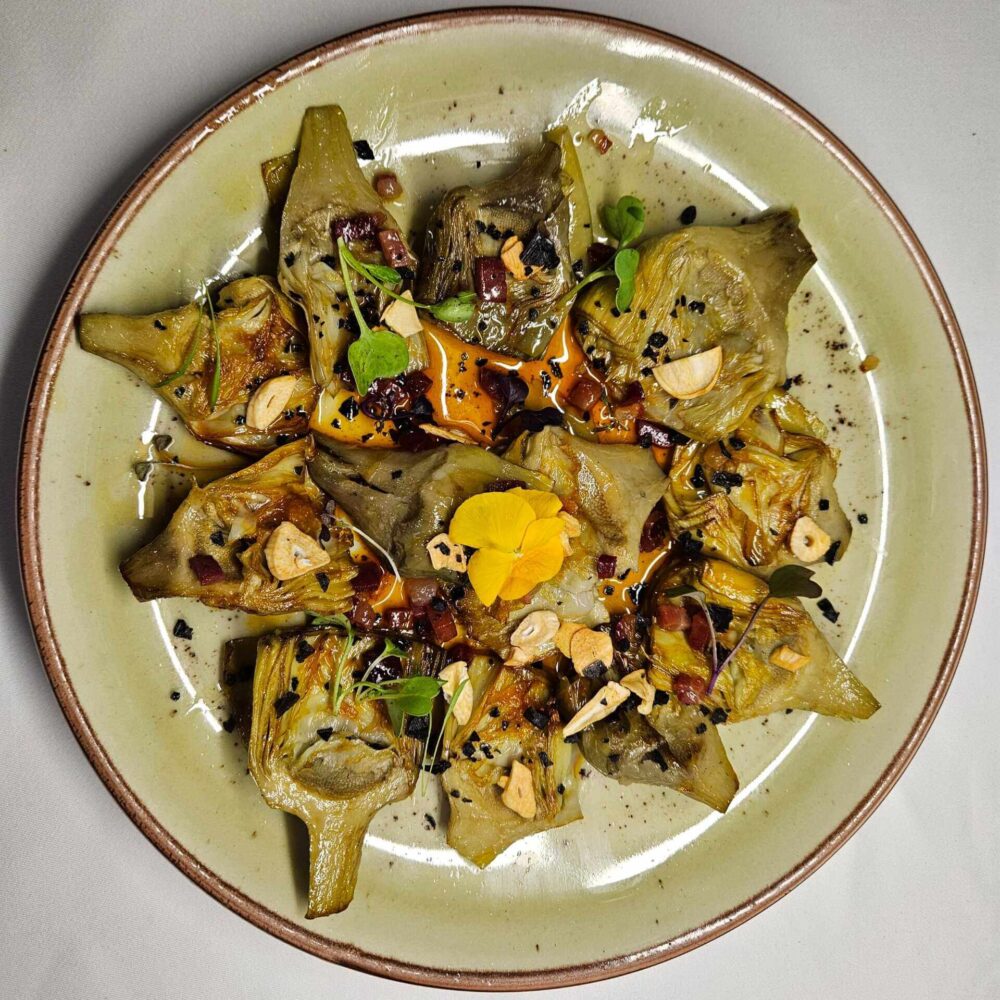 Alcachofas con Ajitos y Jamón Ibérico